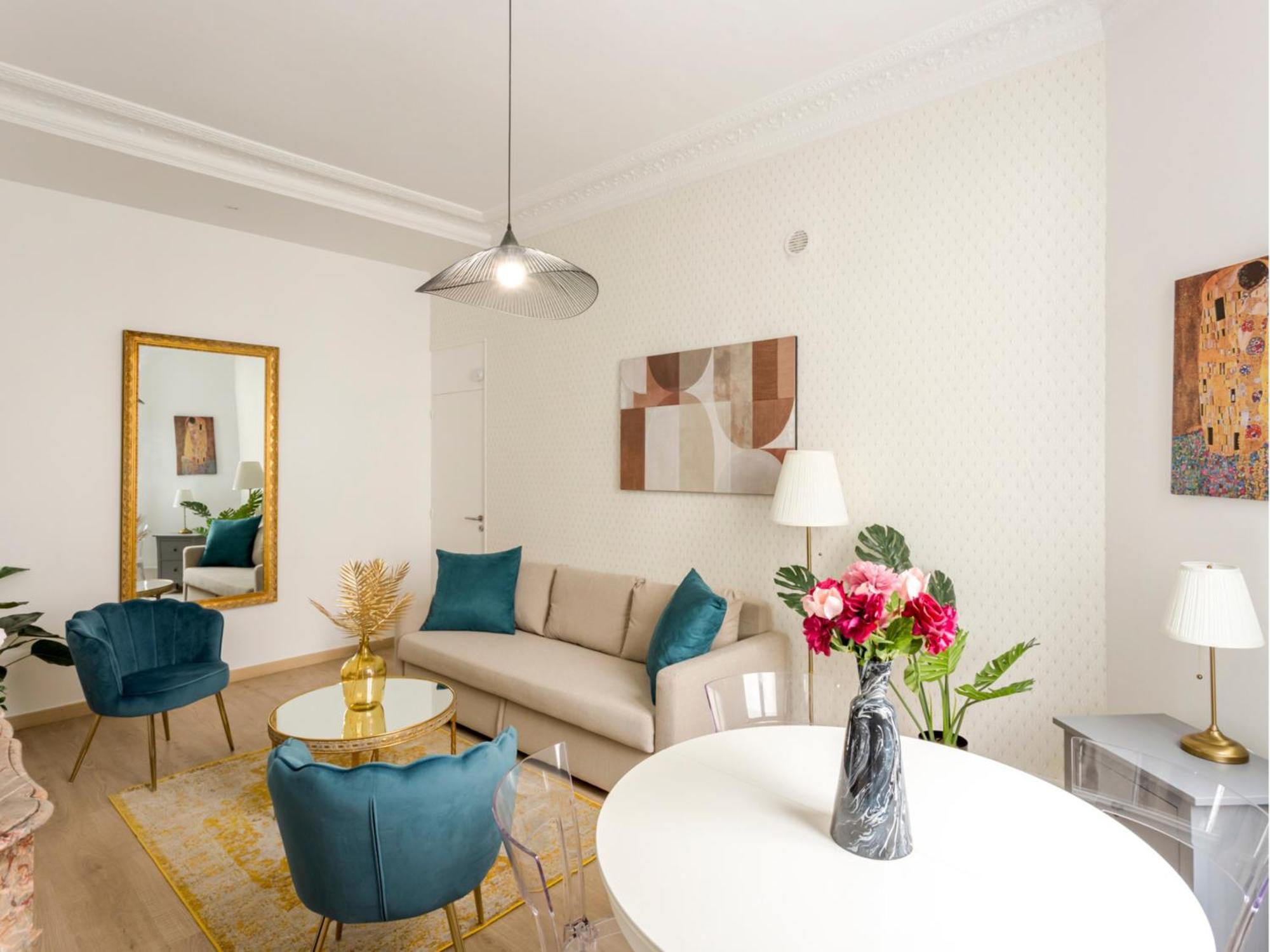 Cozy Apartment - Champs Elysees - Wagram パリ エクステリア 写真